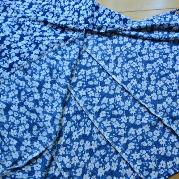 Floral Print Sweetheart Neck Midi Dress With Split Leg In Blue - Picture 7 of 15